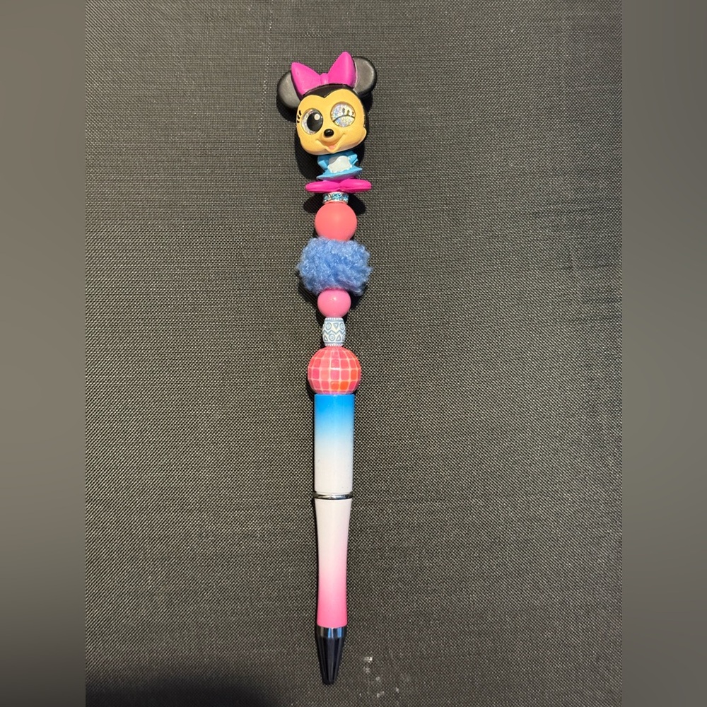 🏰 Disney Doorable Handmade Pink and Blue Minnie Mouse Pen✍️